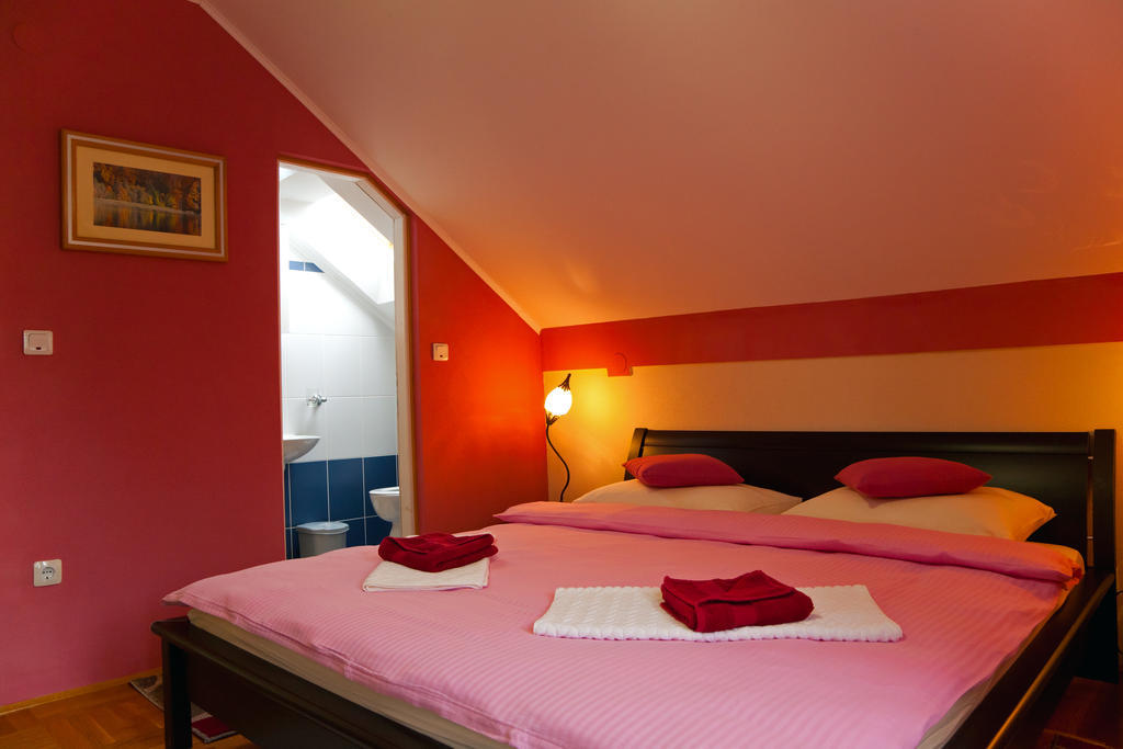 Apartments Tratincica Seliste Dreznicko Ruang foto